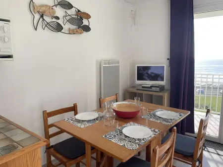 Appartement confortable 2 pièces avec balcon et parking, proche plage - Photo 7