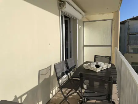 Appartement confortable 2 pièces avec balcon et parking, proche plage - Photo 18
