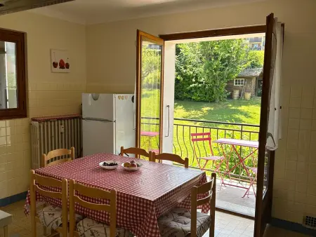 Appartement spacieux à Évian avec parking et animaux admis - Photo 3