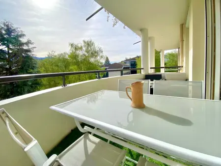 Calme et Confort à Annecy avec Terrasse et Parking - Photo 3