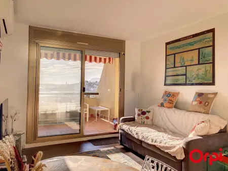 Splendide 2 pièces climatisé avec piscine et garage privé - Photo 2
