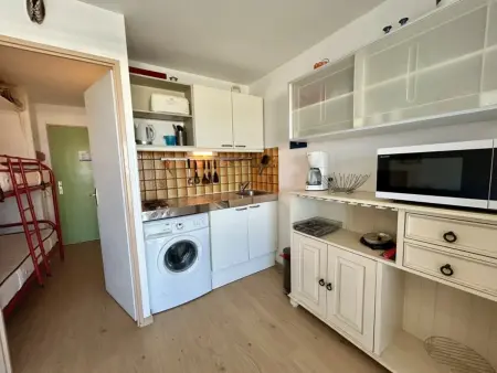 Studio Cabine avec Piscine, Terrasse, Parking et Proche Plage à Saint-Cyprien - Photo 3