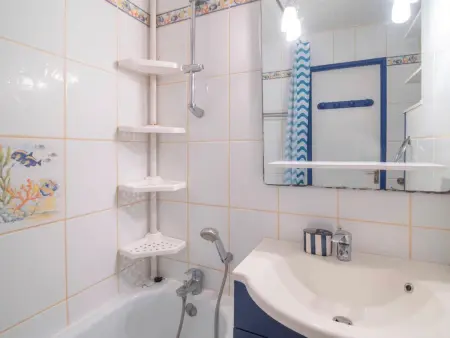 Studio Cabine avec Piscine, Terrasse, Parking et Proche Plage à Saint-Cyprien - Photo 10
