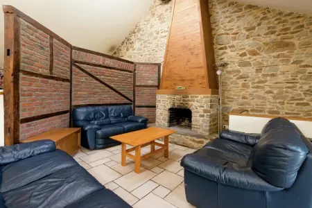 Aux Fleurs des Champs, Gîte à Ferrières avec Sauna et Jardin - Photo 4