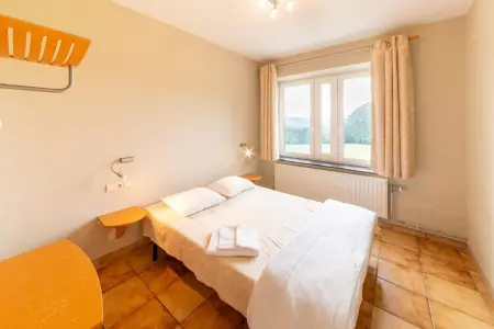 Aux Quatre Saisons, Grande Villa avec Bain à Bulles - Photo 4