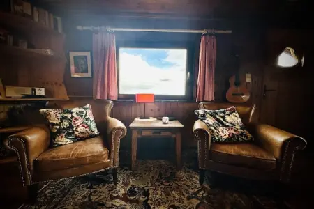 La Cabane, Escapade dans un chalet confortable en forêt - Photo 2