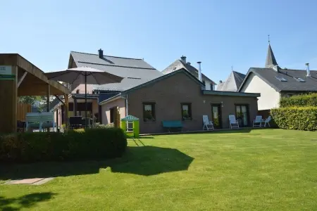 Terra, Maison à Waimes avec Sauna et Jacuzzi - Photo 1