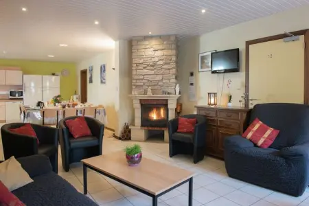 Terra, Maison à Waimes avec Sauna et Jacuzzi - Photo 2