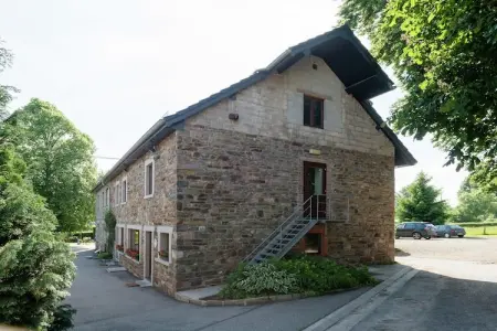 La Fermette, Gîte moderne avec jardin privé près de la forêt à Waimes - Photo 1
