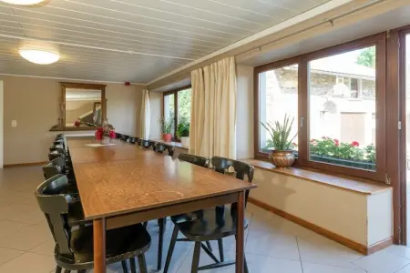 La Fermette, Gîte moderne avec jardin privé près de la forêt à Waimes - Photo 4