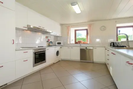 La Fermette, Gîte moderne avec jardin privé près de la forêt à Waimes - Photo 5