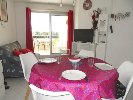 Charmant 2 pièces avec parking, tennis et loggia à 300m de la plage - Photo 9