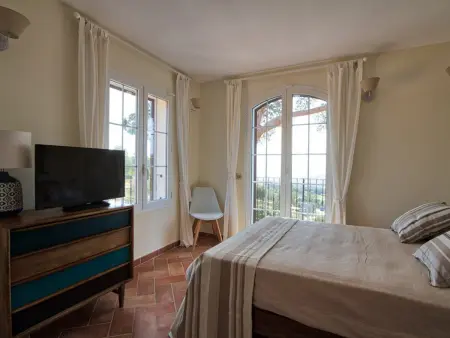 Appartement calme avec piscine, 5 pièces 8 couchages - Ajaccio, Corse du Sud - Photo 8