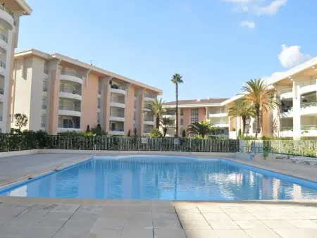 Fréjus: Appt 2P, 5 pers, Piscine, Plage à 150m, Parking, Animaux OK - Photo 1