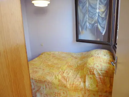 Appartement T2 cabine avec grande terrasse, proche plage, parking et équipements complets - Photo 4