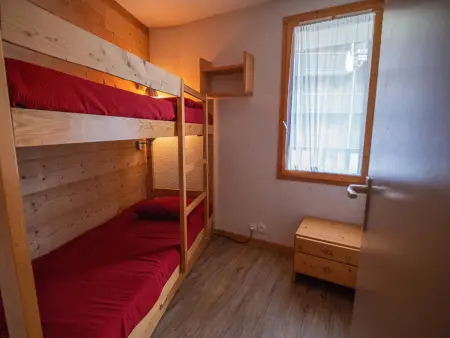 Charmant appartement 3 chambres avec balcon, proches des pistes et de l'ESF, animaux acceptés - Photo 9