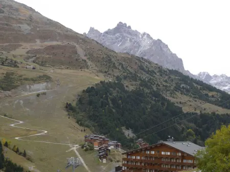 Studio divisible avec balcon, proche des pistes, animaux admis - Photo 9