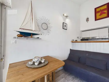Appartement climatisé 2 pièces à 160m de la plage avec terrasse, parking privé et proche commerces - Photo 5