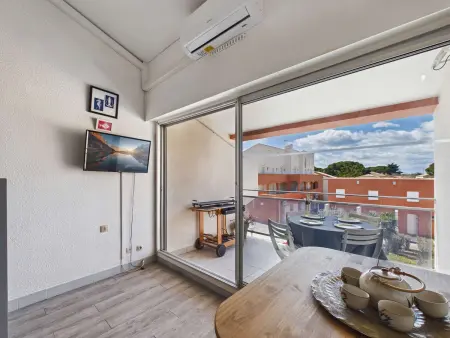 Appartement climatisé 2 pièces à 160m de la plage avec terrasse, parking privé et proche commerces - Photo 7