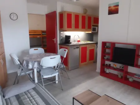 Charmant 2 pièces cabine avec parking et animaux admis à Sète - Photo 1