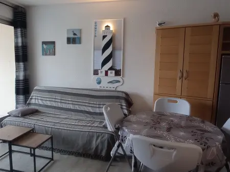 Charmant 2 pièces cabine avec parking et animaux admis à Sète - Photo 7