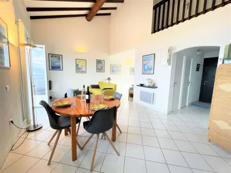 Appart. 3 pièces avec terrasse et vue mer à 500m des plages - Photo 2