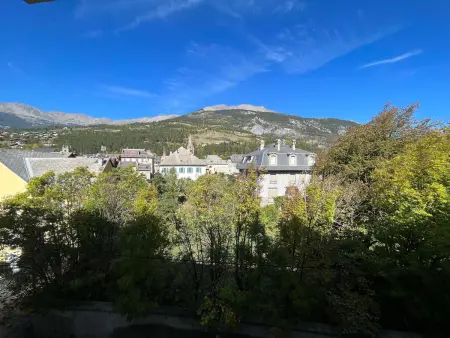 T2 calme à Barcelonnette, centre-ville, Appartement 4 personnes à Barcelonnette - Photo 9