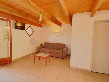 Appartement 3 pièces avec jardin, proche plage, calme absolu, 6 couchages – Calcatoggio - Photo 3
