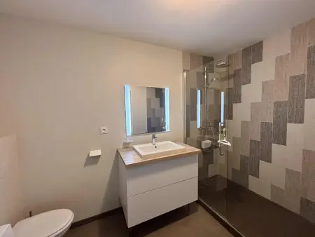 Appartement luxe 4 pers, bord de mer, balcon, piscine, animaux admis, parking, WiFi - Photo 4