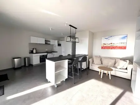 Appartement luxe 4 pers, bord de mer, balcon, piscine, animaux admis, parking, WiFi - Photo 7