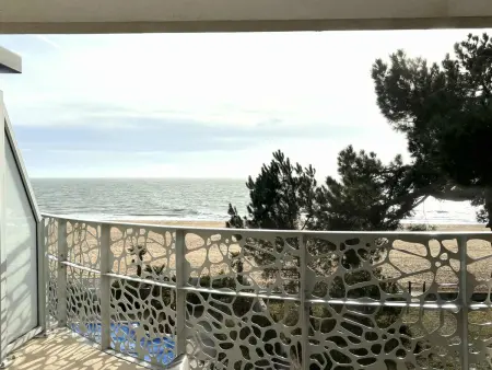Appartement luxe 4 pers, bord de mer, balcon, piscine, animaux admis, parking, WiFi - Photo 8