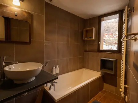 Appartement 4 pièces pour 8/9 pers, animaux admis, balcon et parking - Photo 10