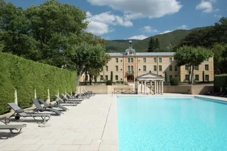 Chateau des Gipières Appartment, Séjour Romantique au Château du Rhône - Photo 8