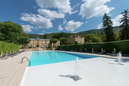 Chateau des Gipières Appartment, Séjour Romantique au Château du Rhône - Photo 9