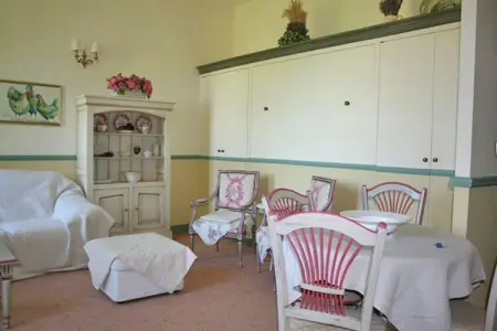Chateau des Gipières Appartment, Séjour Romantique au Château du Rhône - Photo 12