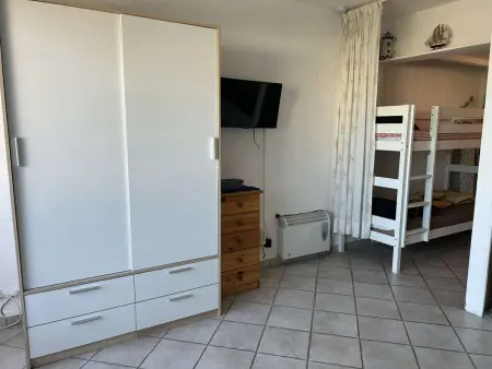 Studio Cabine Climatisé, Plage et Piscine, 4 Couchages - Port Camargue - Photo 2
