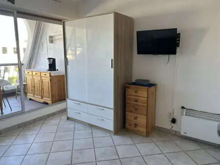 Studio Cabine Climatisé, Plage et Piscine, 4 Couchages - Port Camargue - Photo 3