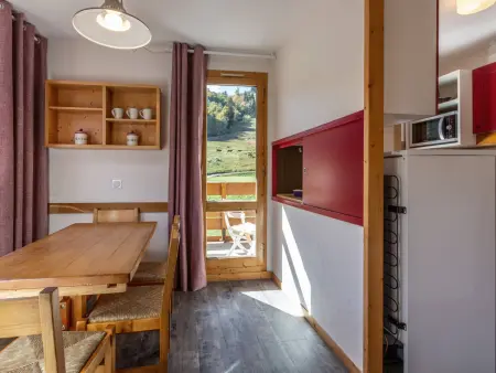 2P au pied des pistes, 2 balcons, lumineux, proche école de ski et commerces, animaux permis - Photo 3