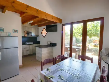 Appartement rez-de-jardin près de la plage, 4 pièces, 6 couchages, Wi-Fi inclus - Calcatoggio - Photo 1