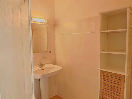 Appartement rez-de-jardin près de la plage, 4 pièces, 6 couchages, Wi-Fi inclus - Calcatoggio - Photo 4