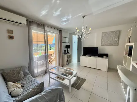 Appartement avec terrasse - 4 pers., Appartement 4 personnes à Ajaccio - Photo 11