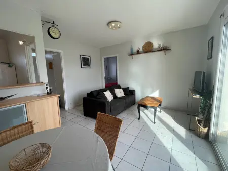 Appartement 2 pièces avec balcon, parking, à 2 pas de la plage - Photo 1