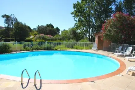 Résidence Marina di Pinarello in Marine de Pinarello // Trilo 6, Appartement près de la plage Pinarellu - Photo 1