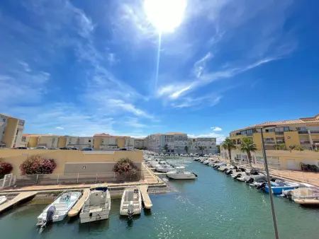 Appartement moderne, 2 pièces cabine, terrasse et véranda, proche plage, parking privé - Photo 1