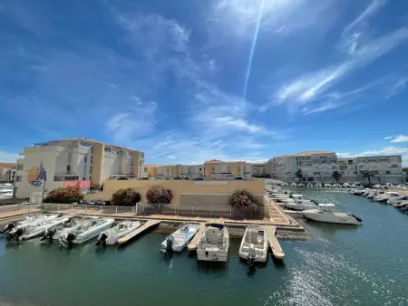 Appartement moderne, 2 pièces cabine, terrasse et véranda, proche plage, parking privé - Photo 14
