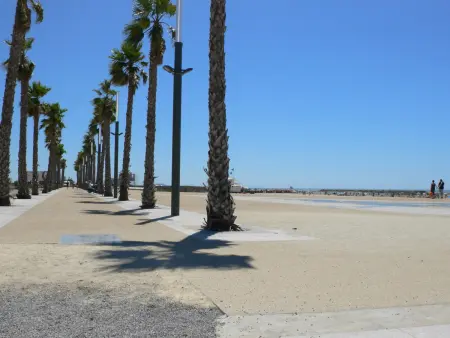 Appartement moderne, 2 pièces cabine, terrasse et véranda, proche plage, parking privé - Photo 19