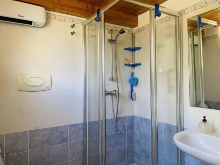 Appartement T2 avec terrasse, jardin et climatisation à 350m de la plage - 4 couchages - Photo 4