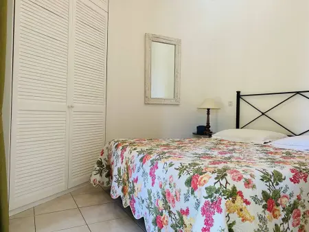 Appartement T2 avec terrasse, jardin et climatisation à 350m de la plage - 4 couchages - Photo 10
