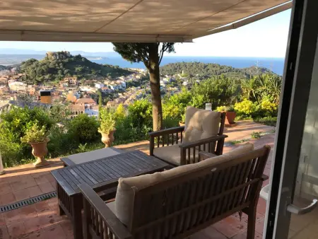Appartement spacieux avec jardin privé, proche centre et plages, Wi-Fi, animaux admis - Photo 4