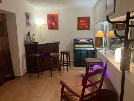Appartement spacieux avec jardin privé, proche centre et plages, Wi-Fi, animaux admis - Photo 5